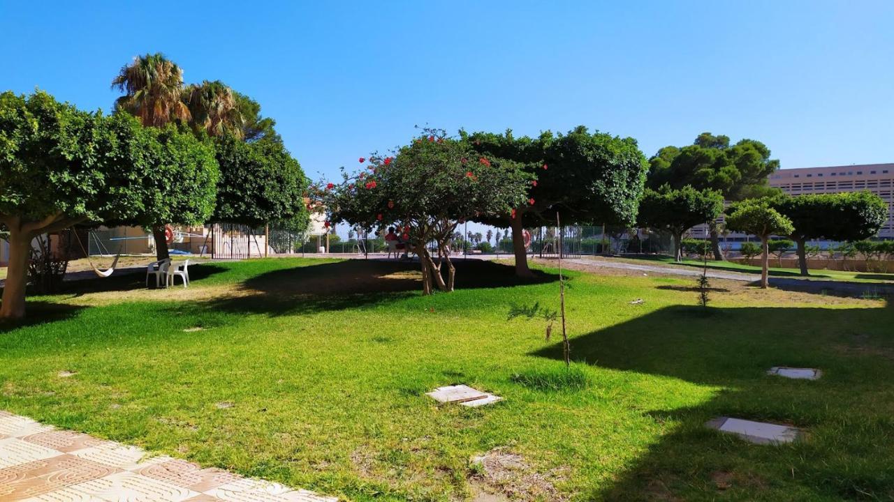 Coqueto Apartamento Con Terraza En La Playa Roquetas de Mar Exterior foto